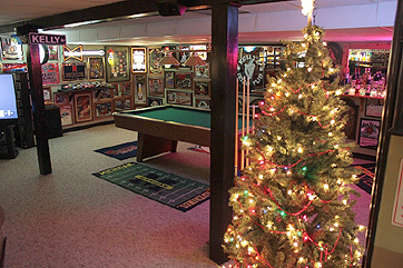 Thomas Kelly's Basement Bar