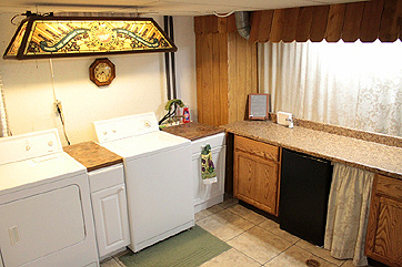 Thomas Kelly's Basement Bar